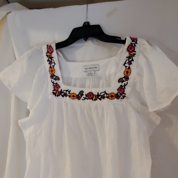 Very pretty Summer Top  XL. Liz Claiborne - Picture 2 of 4